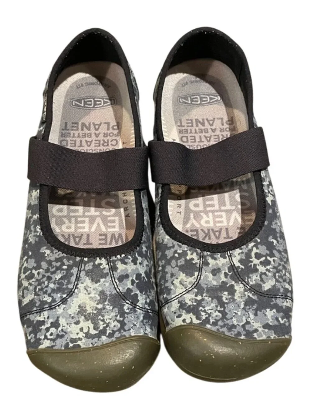 KEEN Sienna Canvas Mary Jane Shoes Women's 9.5 EU 40 Slip On Flats 1025051